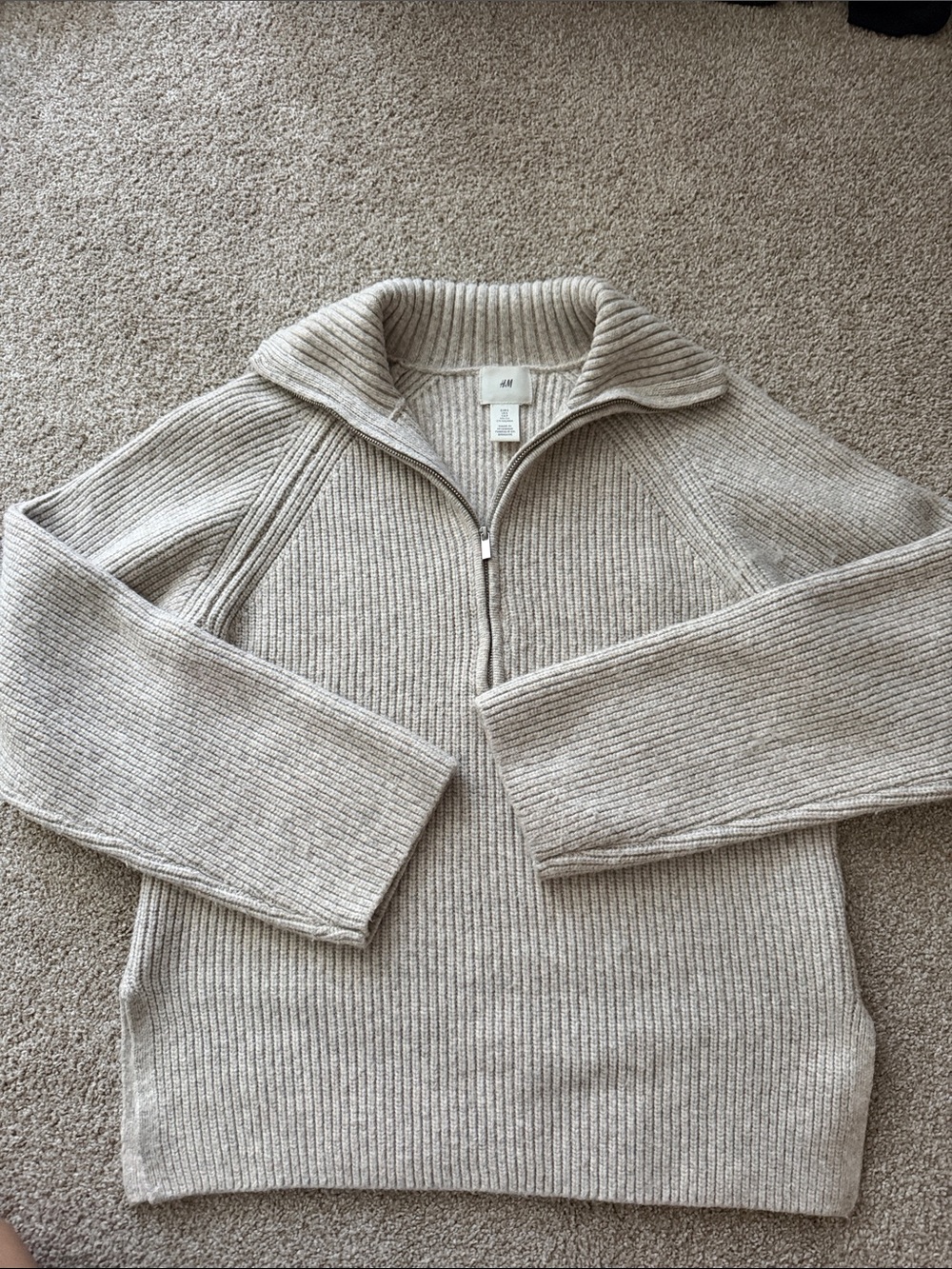 H&M QUARTER Zip-Up Ribbed Sweater in Light Beige
